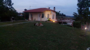  Villa with big garden  Килкис 